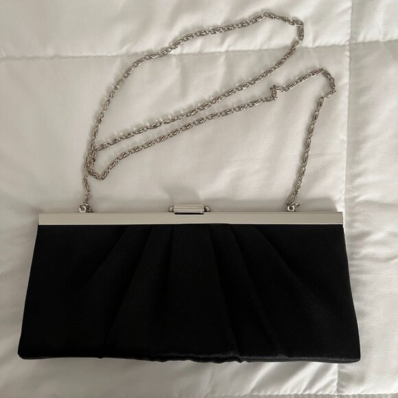 Gunne Sax by Jessica McClintock® Black Pleated Satin Convertible Clutch Chain - Picture 6 of 11